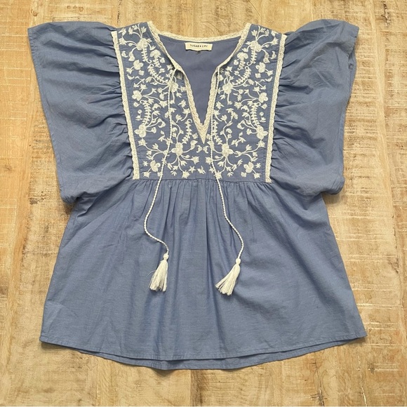 SUGAR + Lipz Embroidered Peasant Style Top - Picture 2 of 9